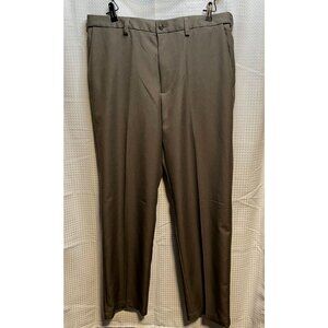Haggar khakis pants mens 34 x 32 straight chino light gray